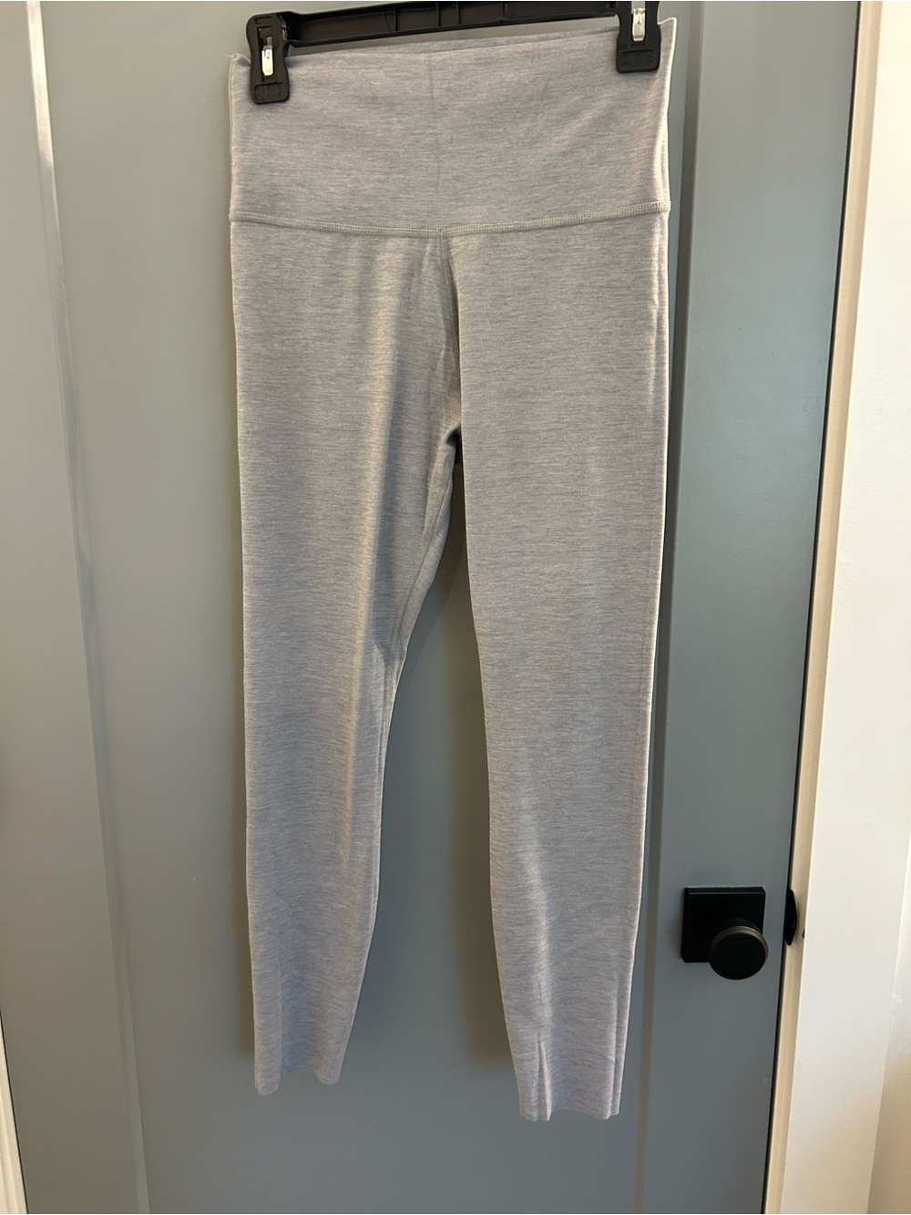 Nike Everyday High-Waist Grey Leggings